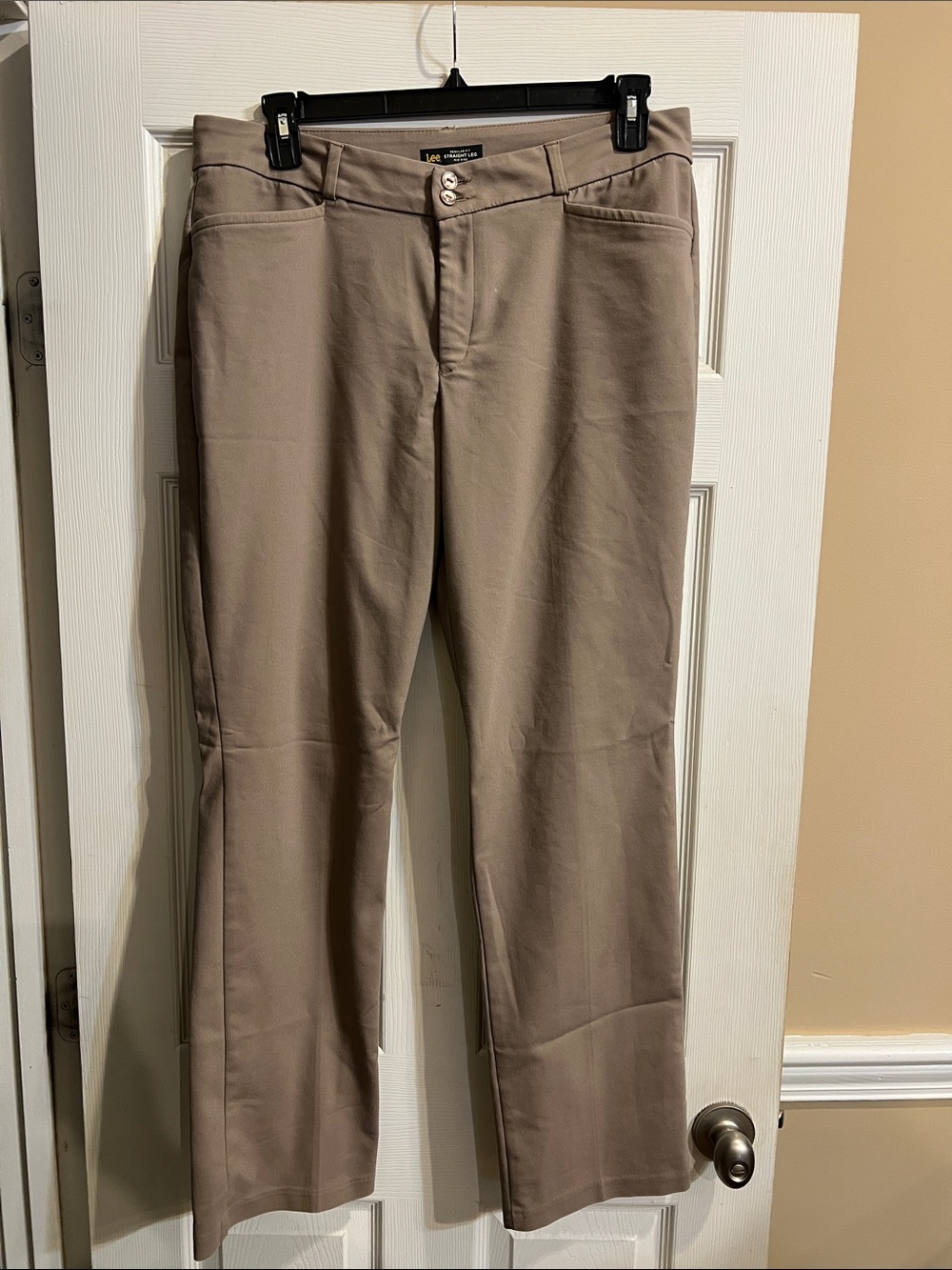 Lee Women's Flare Jeans in Taupe
